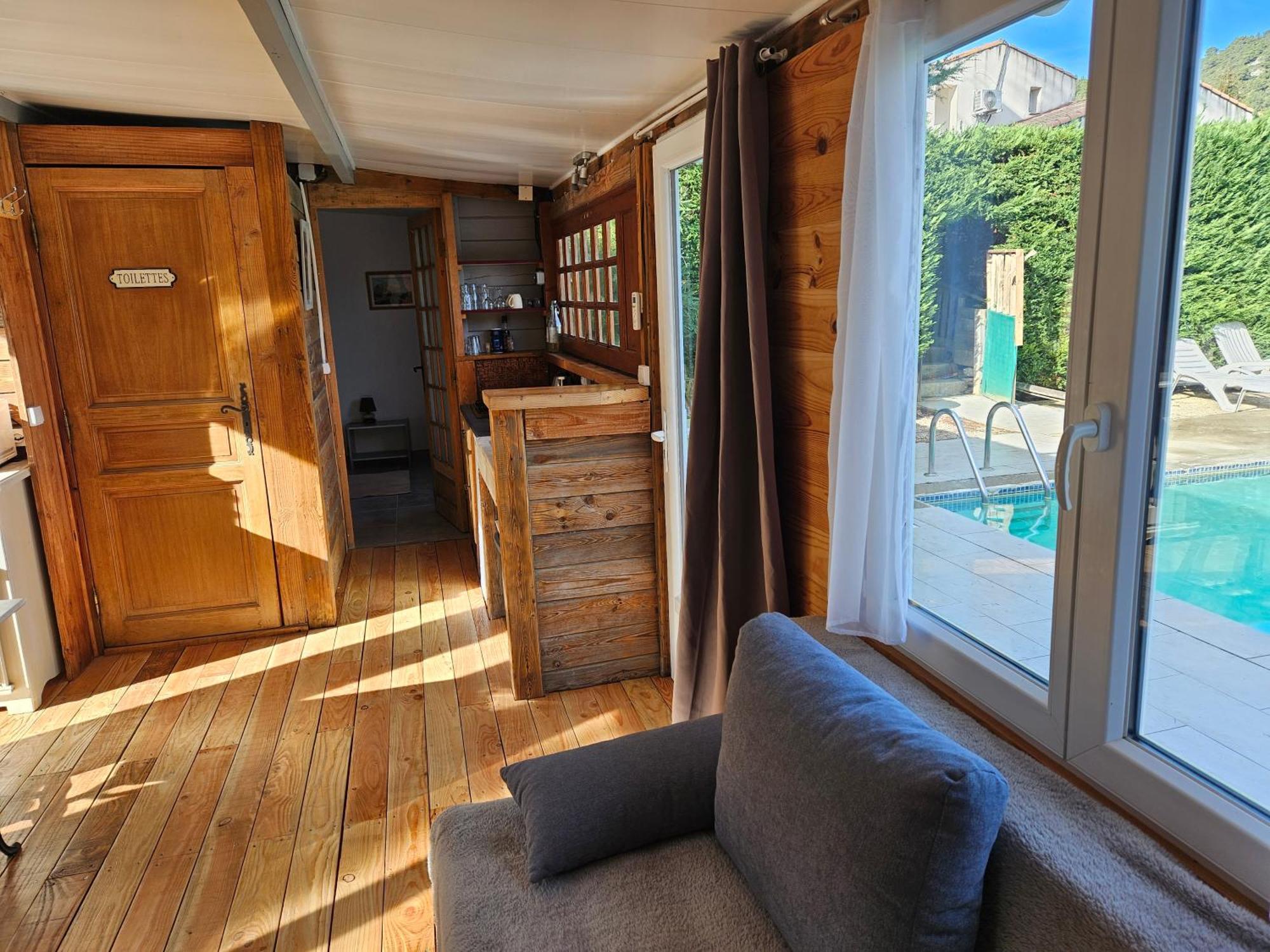 Chalet Banane Devant Piscine, A 6Km Du Festival De Piano De La Roque D'Antheron Rognes Exterior foto